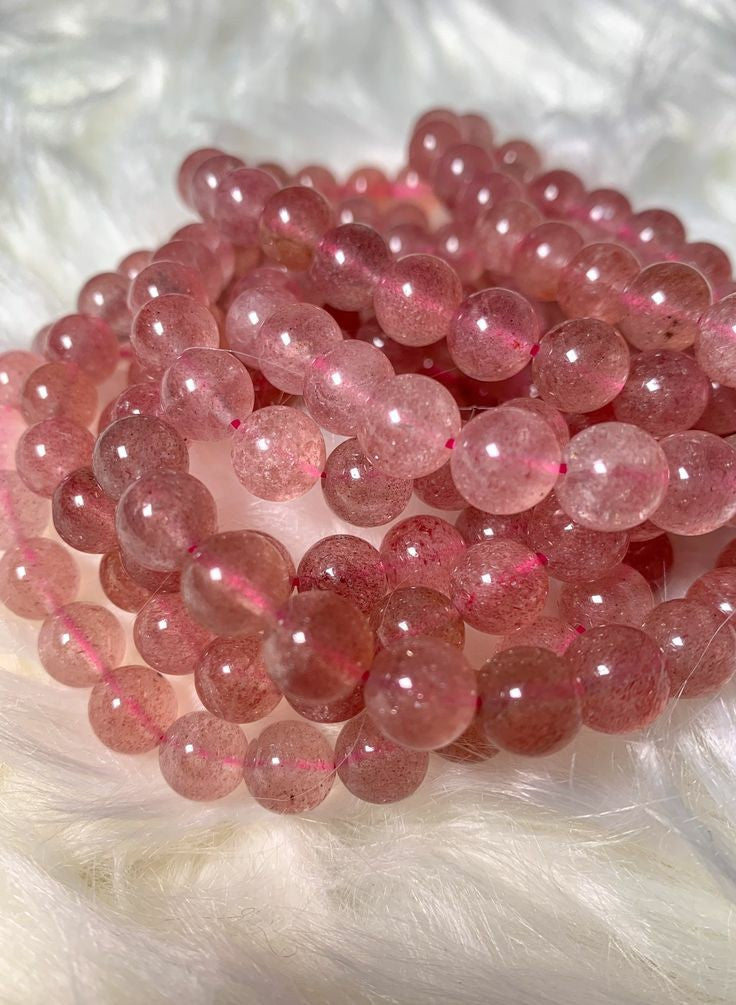 Strawberry Quartz for Attracting Soulmate