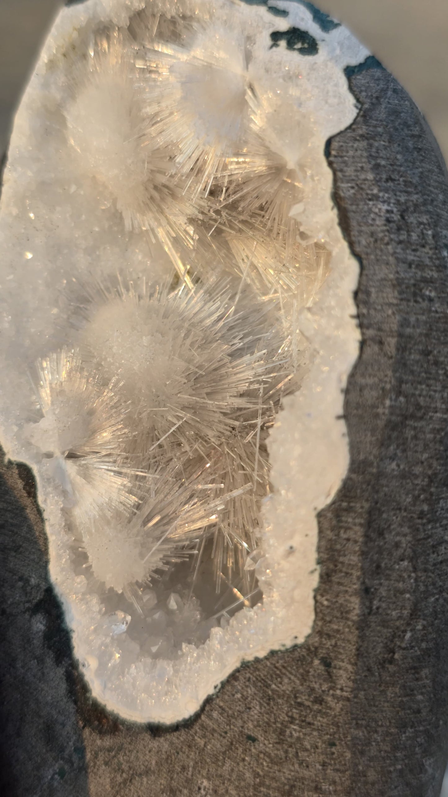 Scolecite Geode – The Stone of Inner Peace & Spiritual Awakening