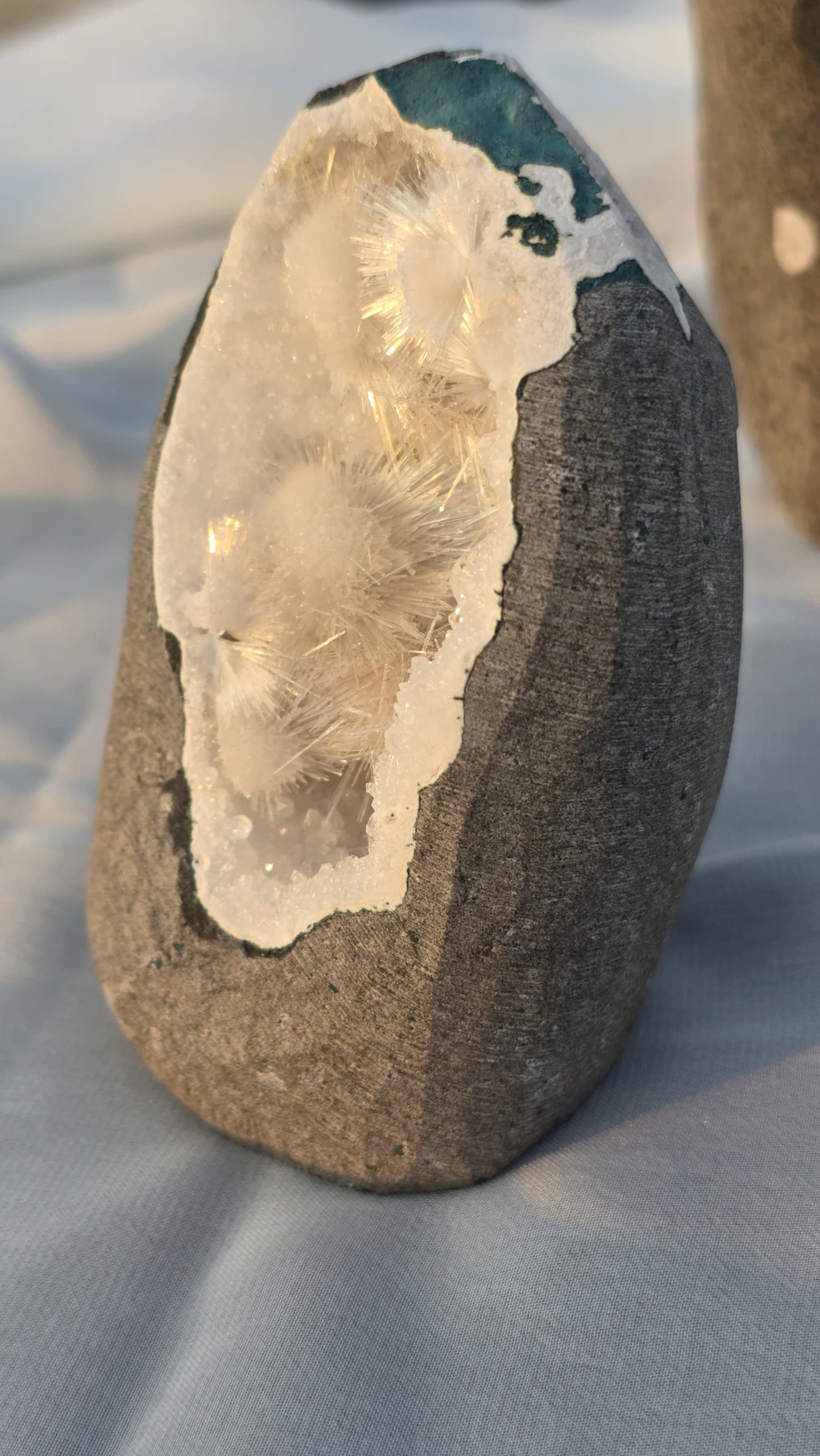 Scolecite Geode – The Stone of Inner Peace & Spiritual Awakening