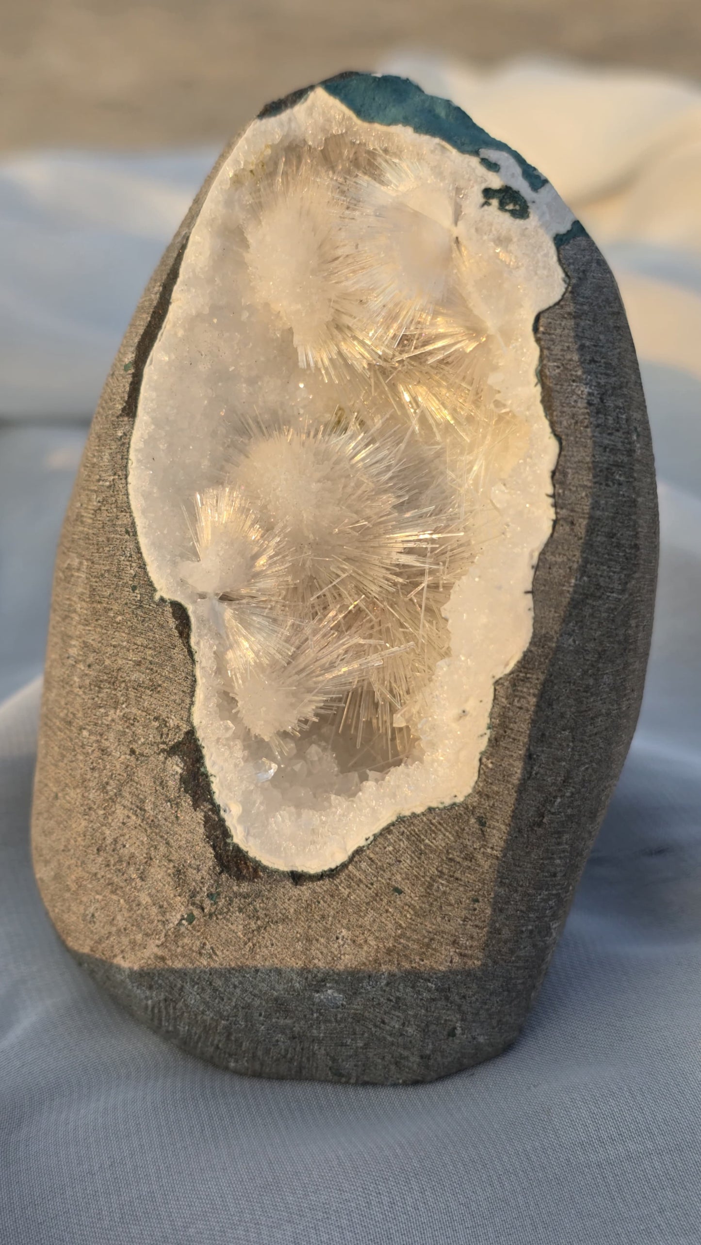 Scolecite Geode – The Stone of Inner Peace & Spiritual Awakening