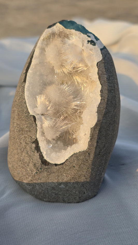 Scolecite Geode – The Stone of Inner Peace & Spiritual Awakening