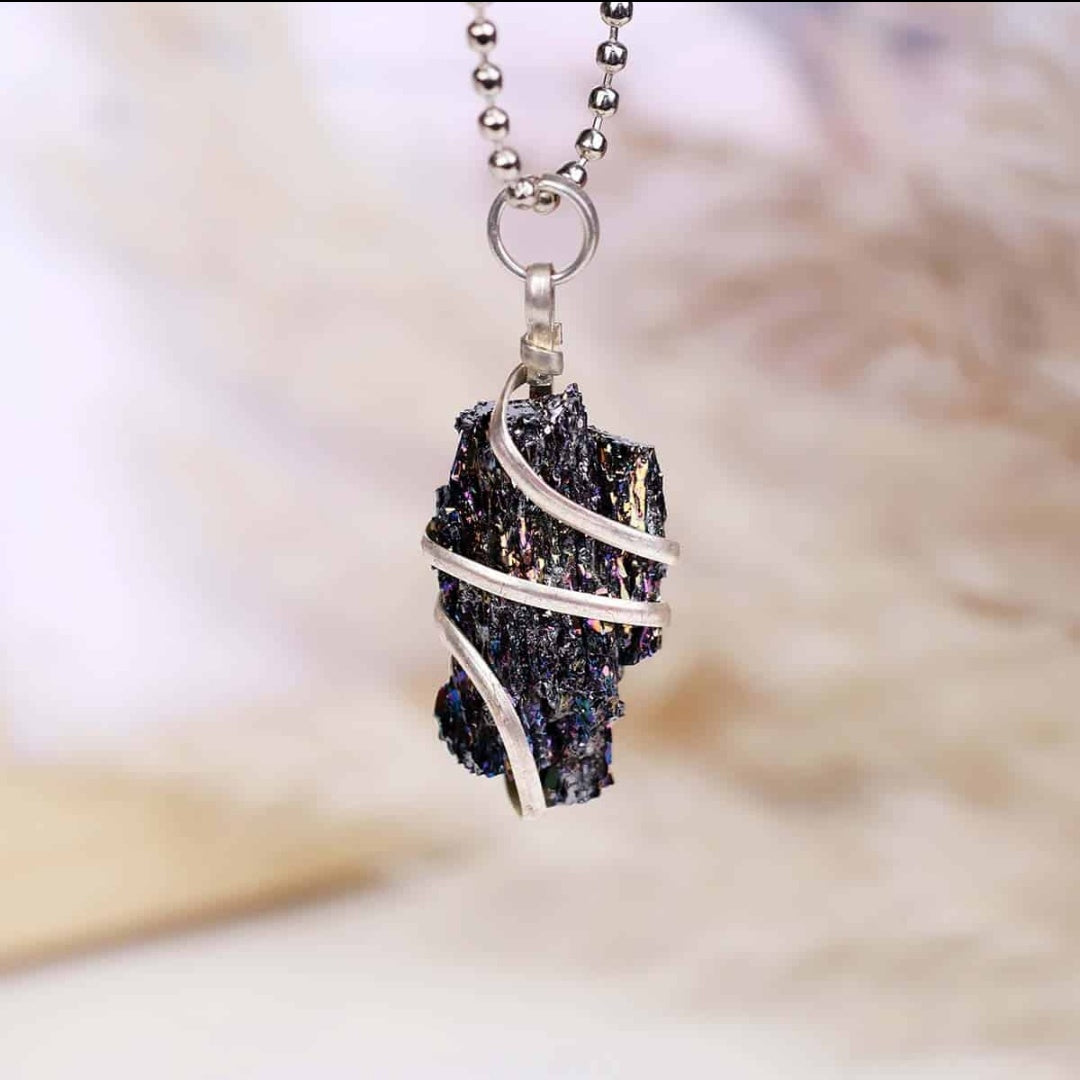 Carborundum crystal raw pendant